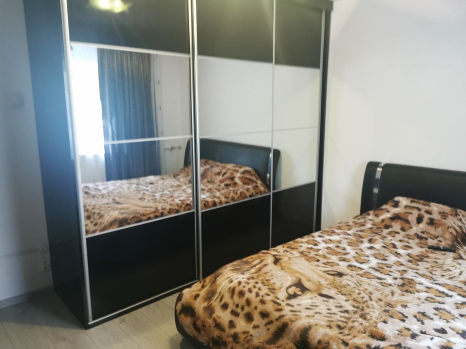 Proprietar, vand apartament 2 camere 13 Septembrie-Prosper, et. 1/8