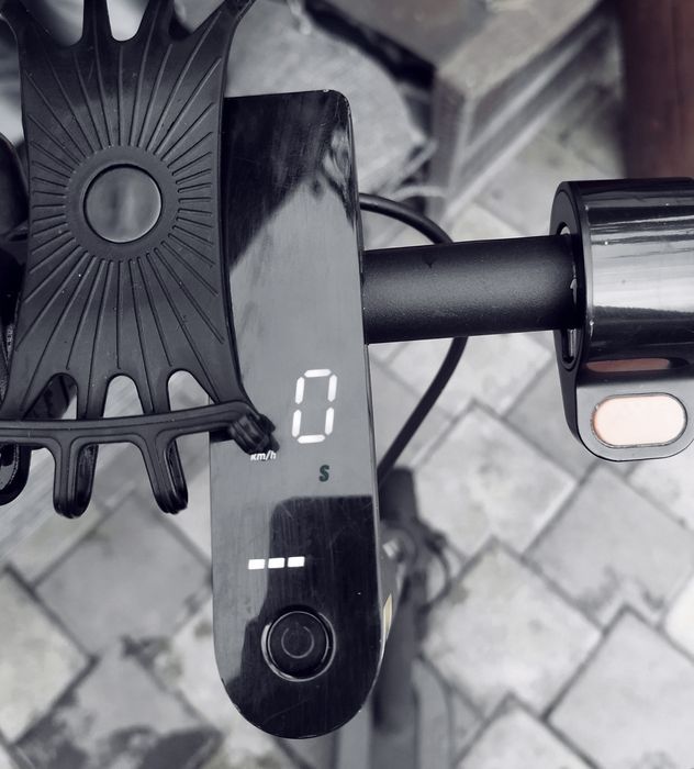 Trotineta electrica Xiaomi 2025