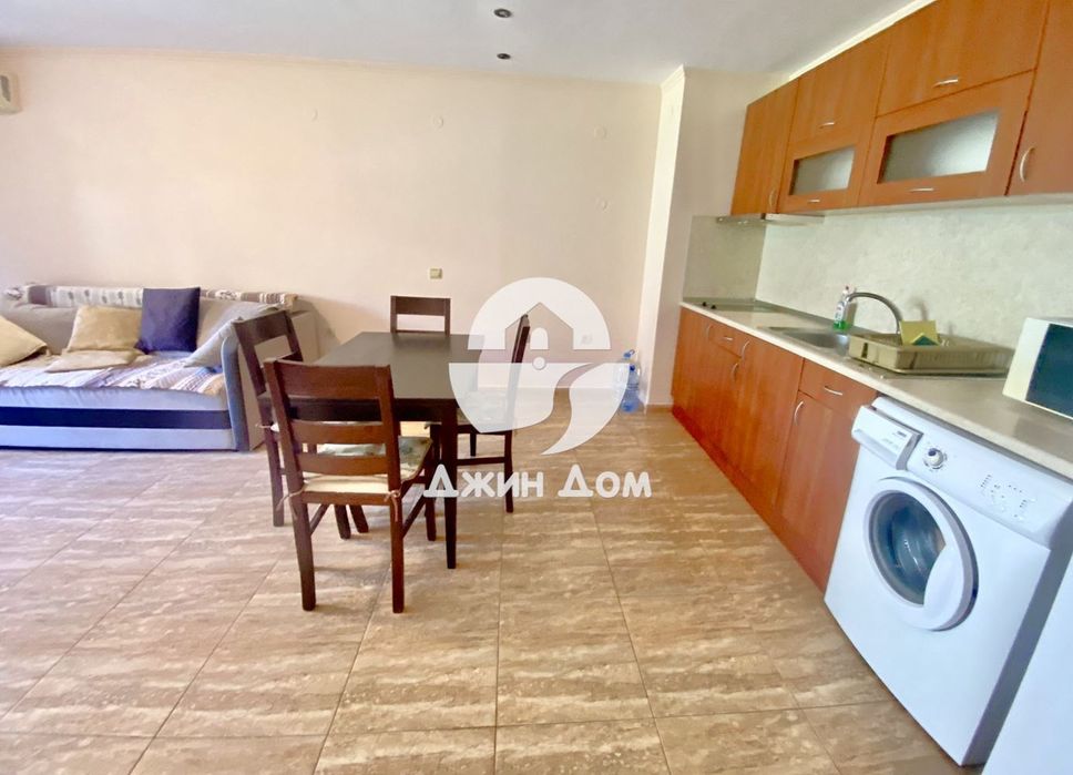 Продава се Двустаен апартамент в Свети Влас - 60 кв.м за 1500 €/кв.м - Снимка #2