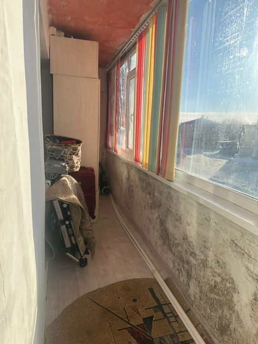 2 бөлмелі үй жақсы,жарық,жылы.