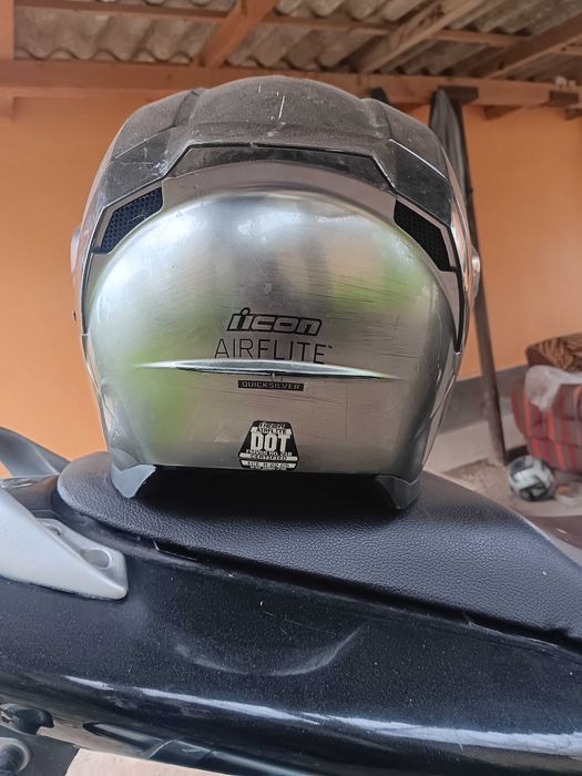 Мото Шлем "Icon Airflite"