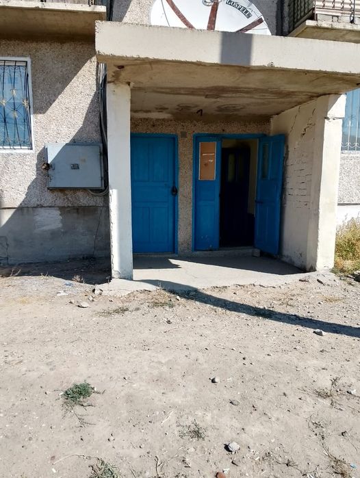 Продам 3х  комнатный квартиру