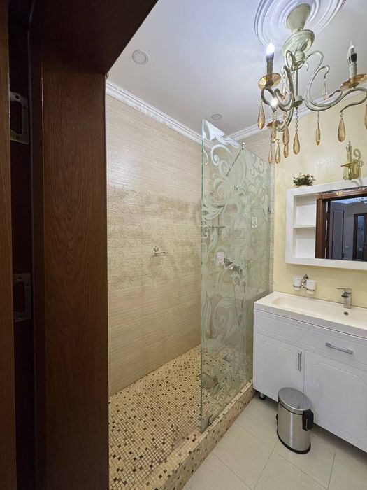 Ул. Бабура новостройка 3/2/5 (150м2)