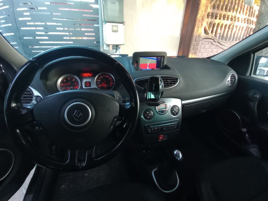 Renault clio 3 full option break