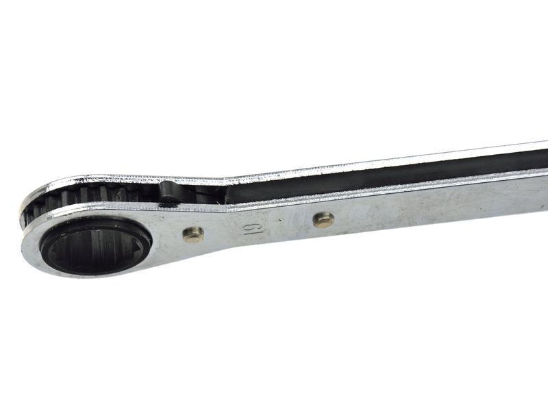 Комплект гаечни ключове с тресчотка 6-22 мм 5 бр. geko