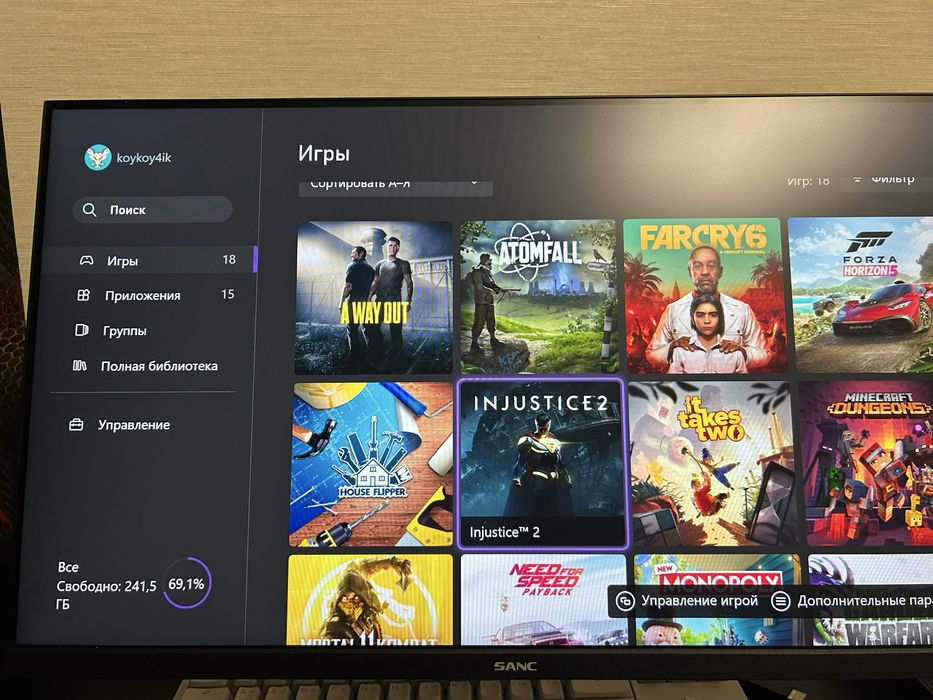 Xbox one s 1TB с подпиской