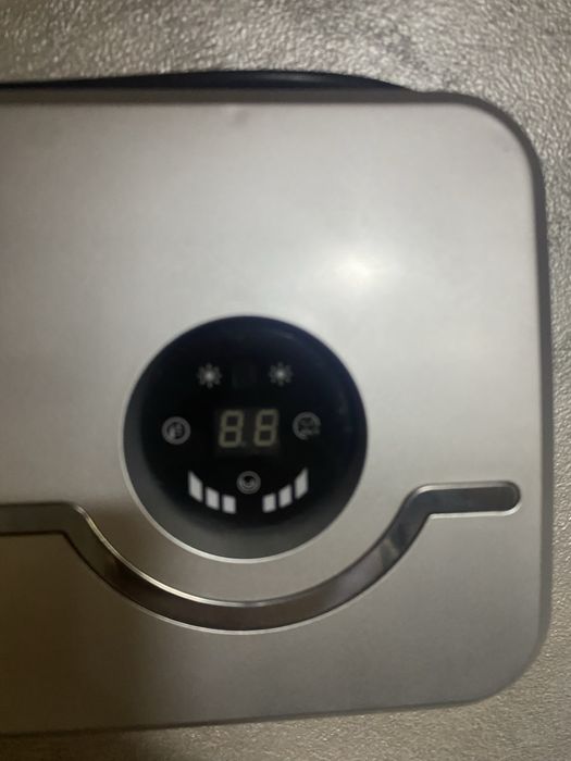 Aerotermă de perete Home FKF 56202, 2000W, Telecomandă,  - Ca Nouă