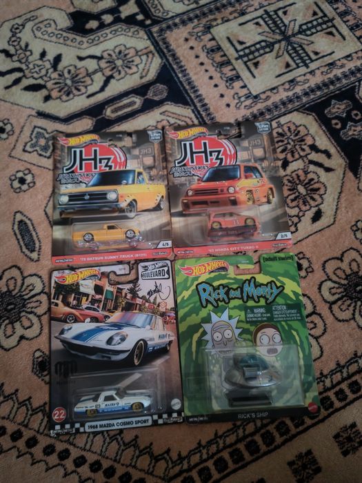 Hotwheels premium хотвилс