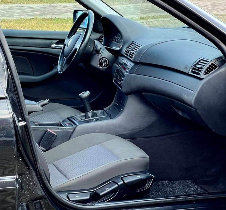 BMW E46 318i mașina merge bine se dă cu fiscal nu are asigurare