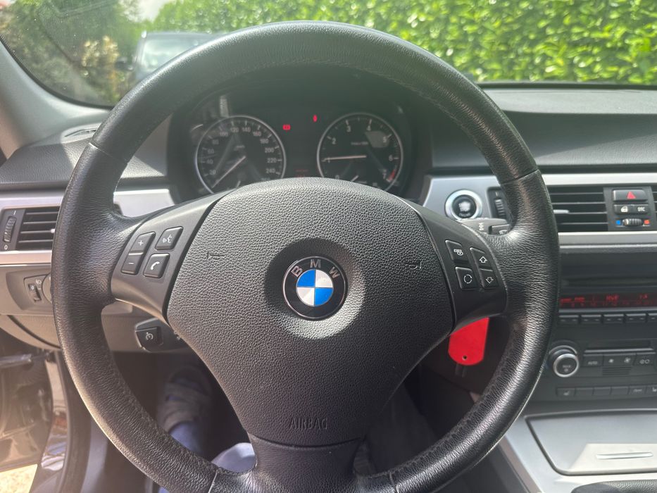 BMW 3 Series 0 — imagine 2