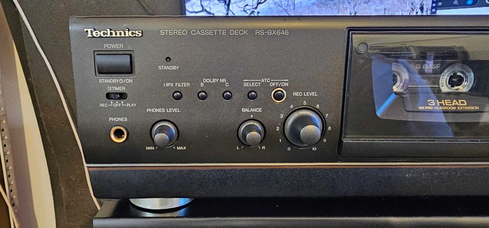 Deck Technics RS-BX747 cap de serie sau Technics RS-BX646 video test