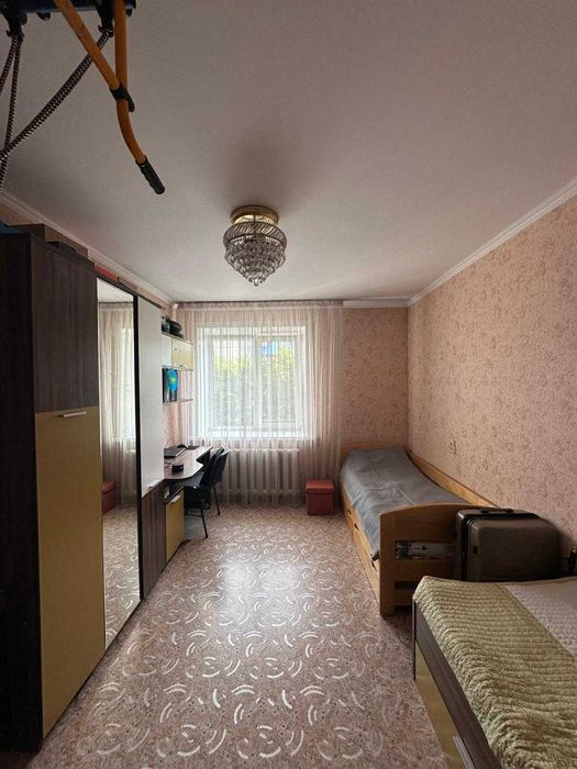 Продам 3-х комнатную квартиру, 20 мкрн