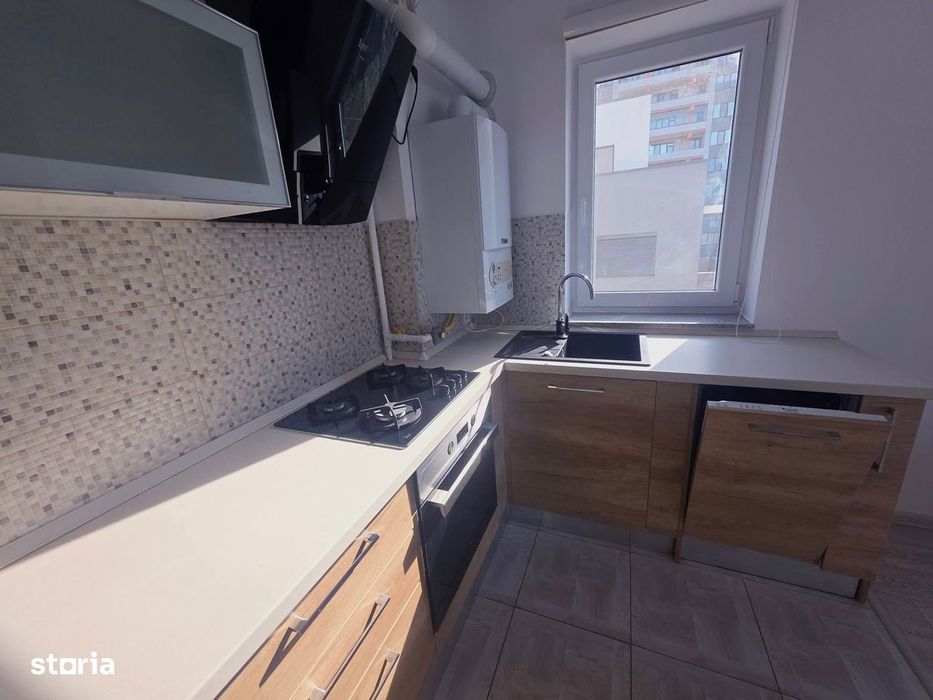 Vand apartament 2 camere open space Tractorul cu parcare