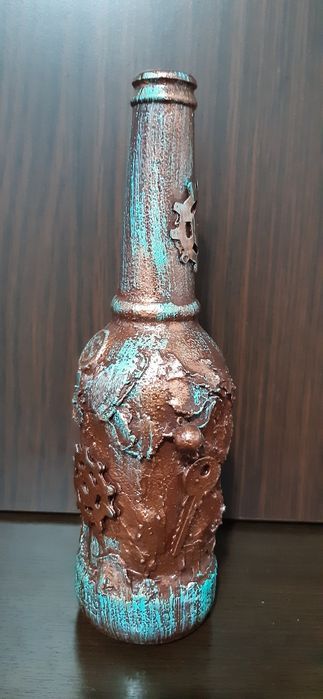 Ръчно декорирани бутилки