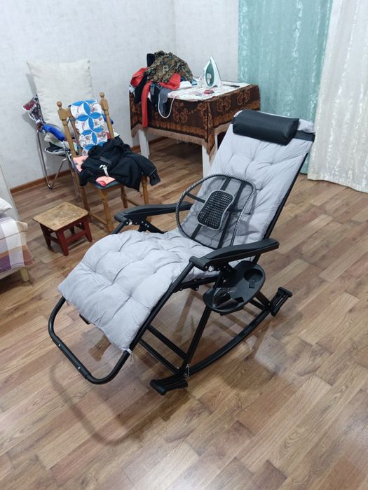 Продам кресло шезлонг-качалка
