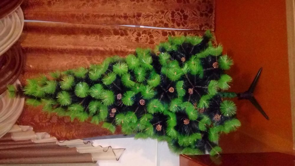 Срочно продам ёлку