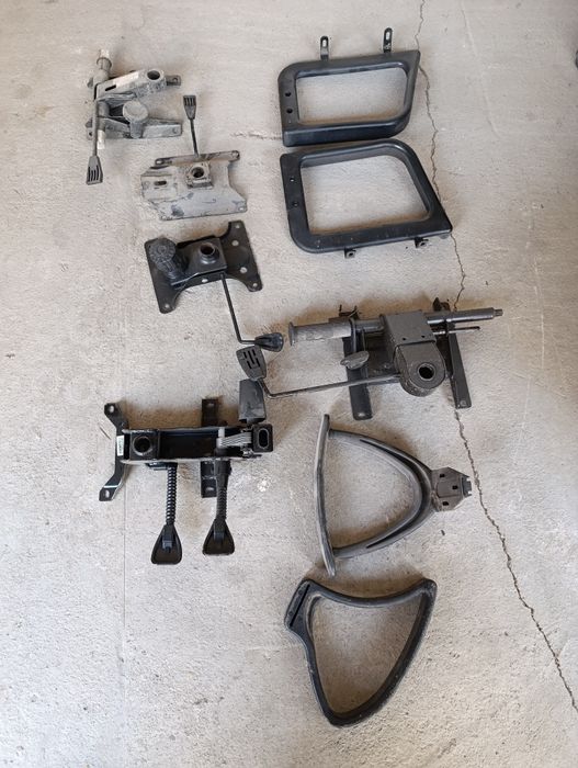 Продам комплектующие офисных кресел