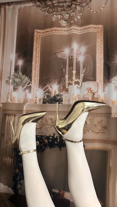 Туфли золотистые