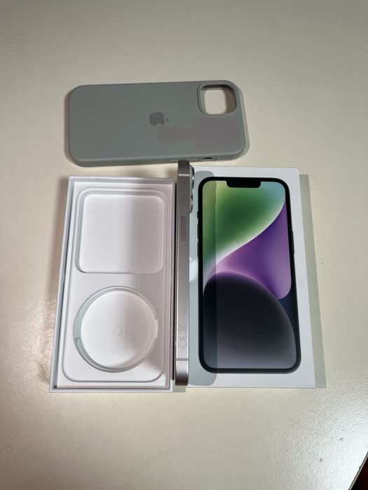 iPhone 13 ALB 5G impecabil Ca Nou iphone 13 ,15 pro 16 Pro,17 Pro