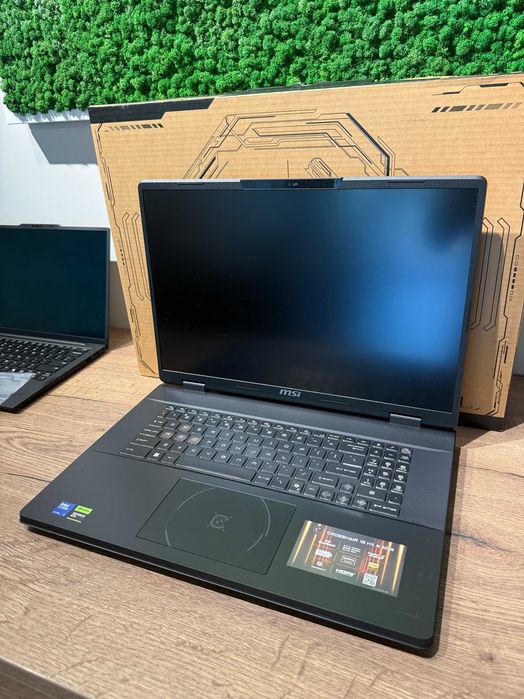 Laptop Gaming MSI CROSSHAIR 18 HX AI QHD+ 240Hz Ultra 9 275HX 32GB Ram NVIDIA RTX 5070 8GB 1TB SSD Windows11 Firma Garantie Factura
