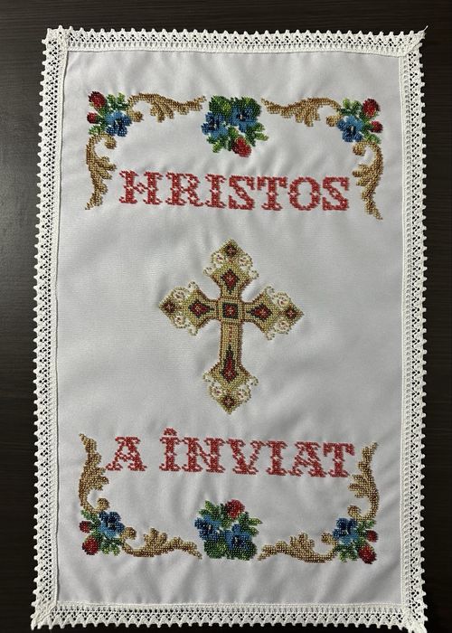 Prosop traditional romanesc cusut manual - motive bisericesti / Paste