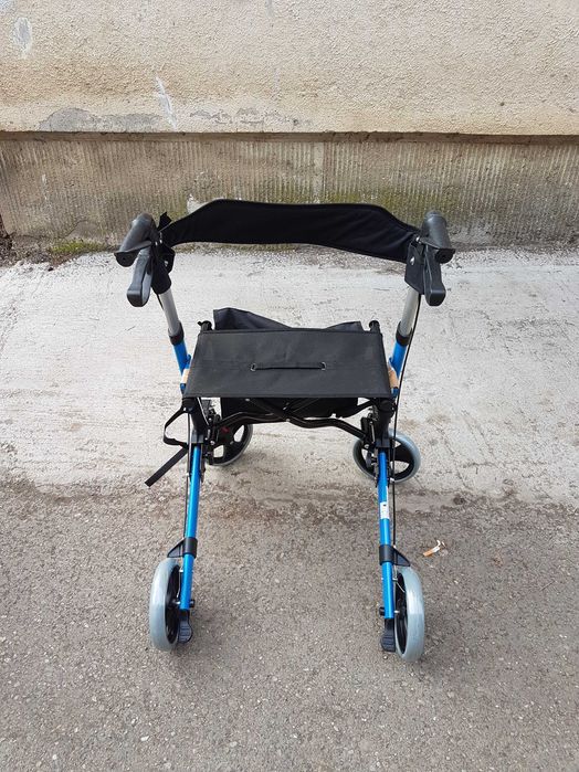 Rulator pentru persoane in varsta, cu scaun si spatar, MOBICLINIC, NOU