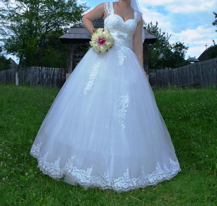 Rochie mireasa ivory stil printesa nr 38