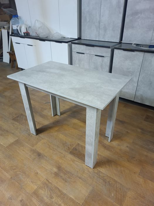 Кухонные столы новые