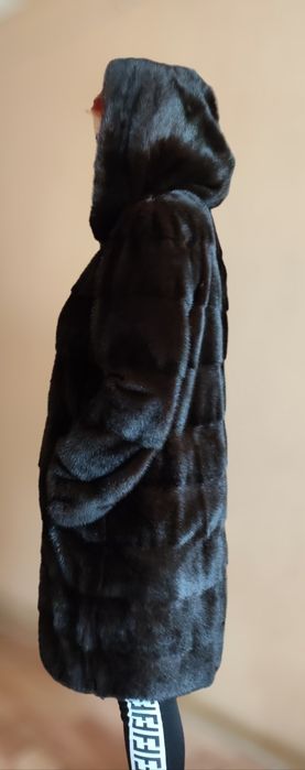 Продам Норковую шубу