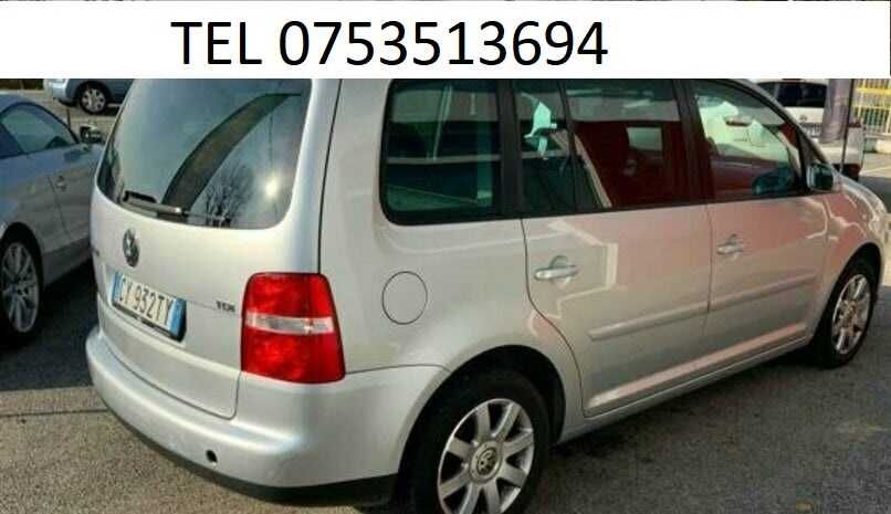 Bara fata ,bara spate , VW TOURAN