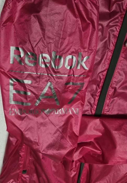 Оригинални Emporio Armani-EA7 ветровки и суичър