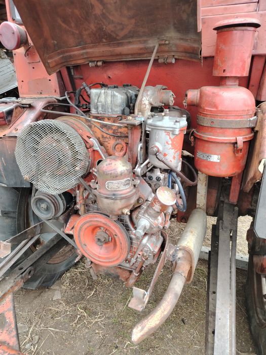 Продам трактор Т-16  на ходу