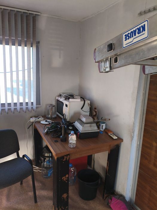 Продам утеплённый ларек вагончик