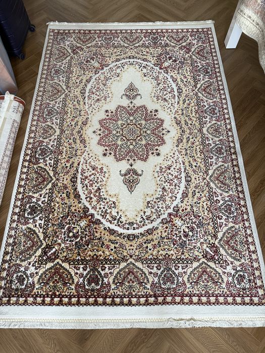 Продам иранский шелковый ковер