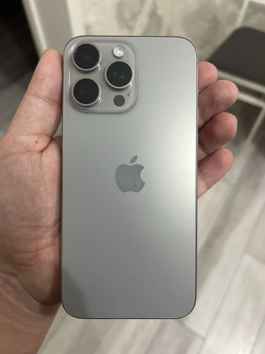Iphone 15 pro max Б/У