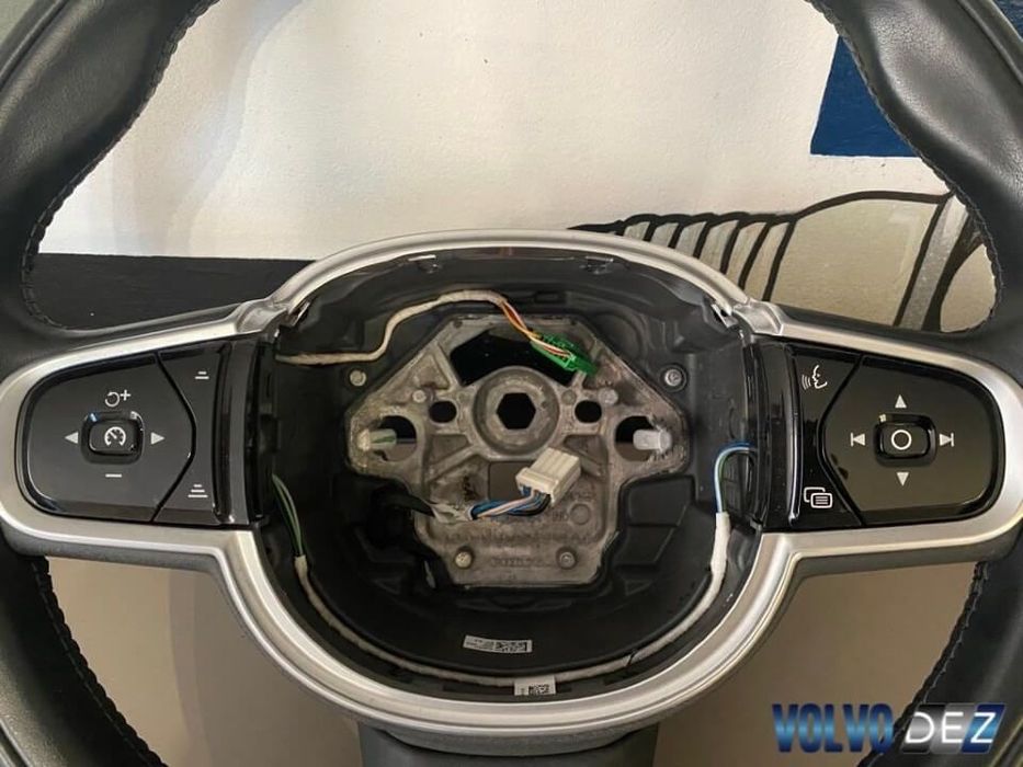 Volan cu incalzire VOLVO XC90, V90, S90, XC60 31407817