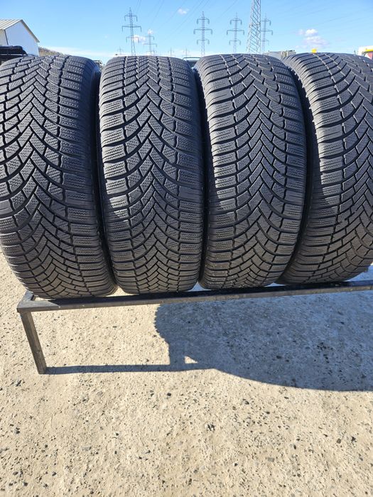 Vând anvelope iarna 225/55/18 225/55r18 BRIGESTONE