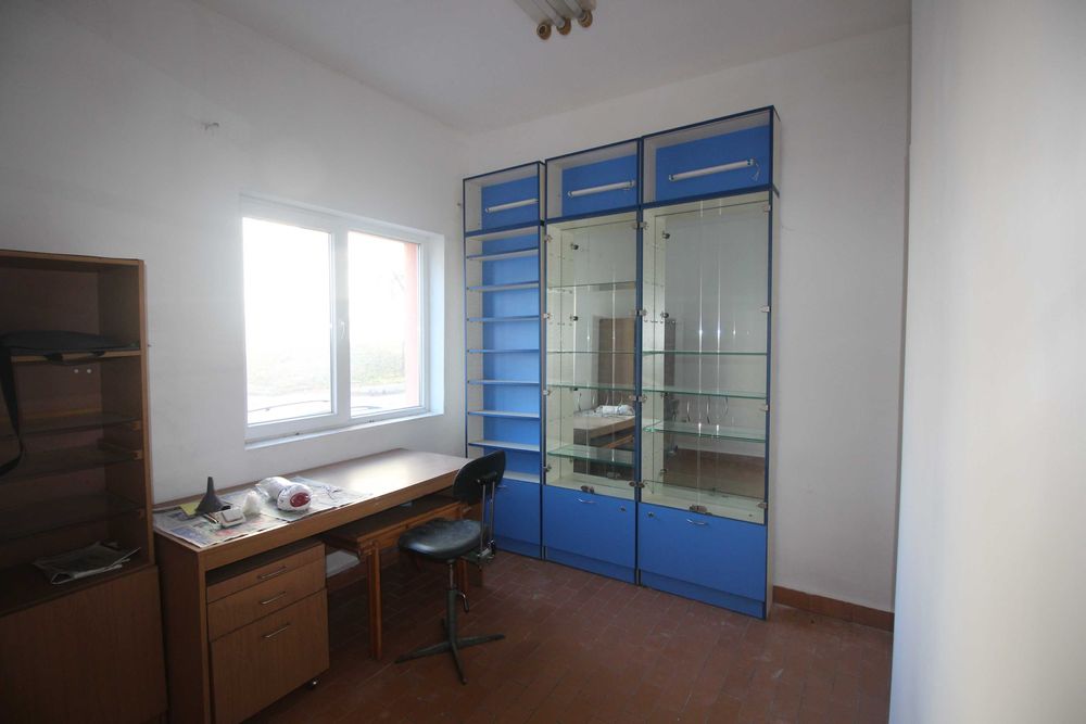 Дава се под наем Магазин в Габрово, Младост - 66 кв.м за 255 € - Снимка #3