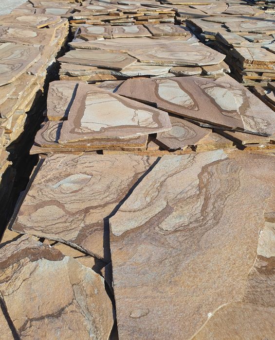 Естествени камъни за облицовки и настилки , пясъчник,  гнайс , шисти