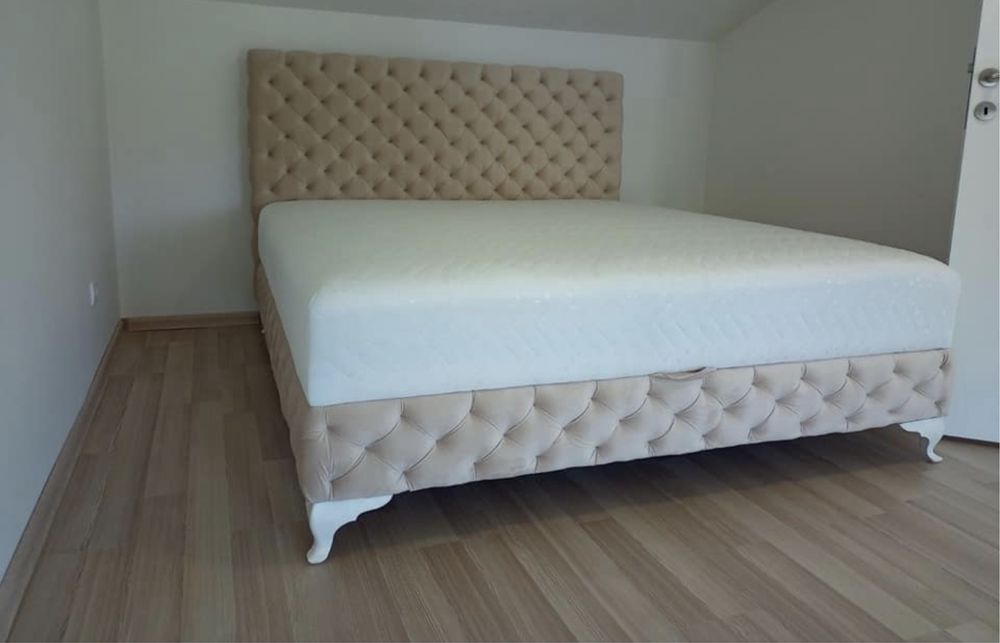 Paturi noi tapitate la comanda