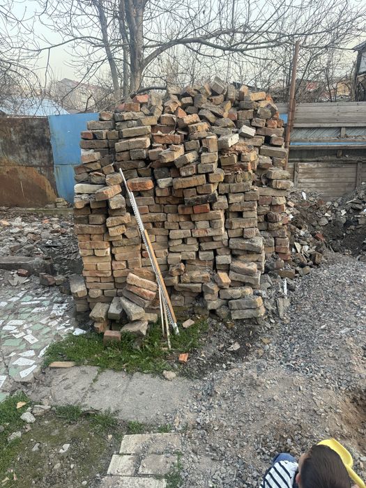 Продам керпичи б/у