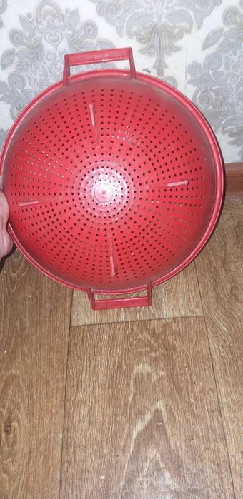 Кастрюля Ссср б/у 50 тыс эмалированная