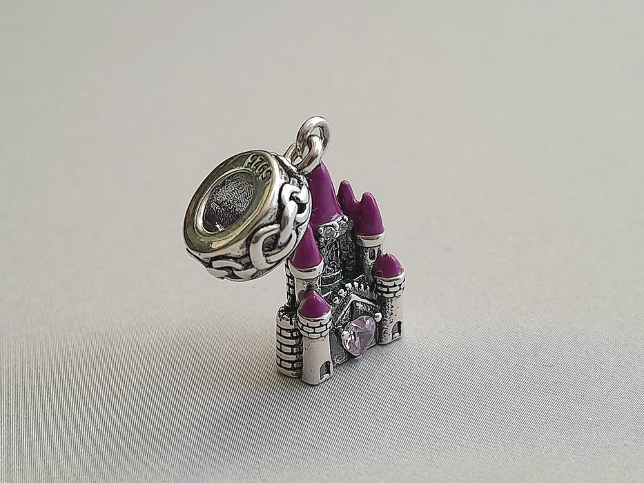 Charm castel fermecat - argint si zirconiu cubic