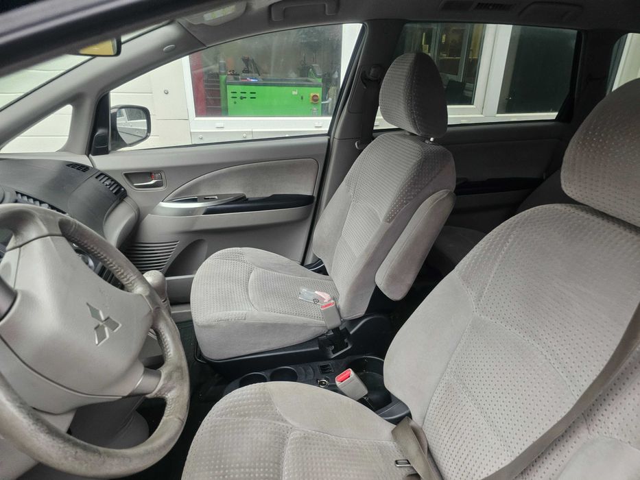 Mitsubishi Grandis 2.4 i 16V MIVEC (165 CP) 2004 GPLPrins