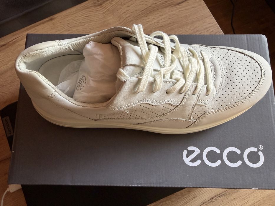 Нови спортни дамки обувки ECCO