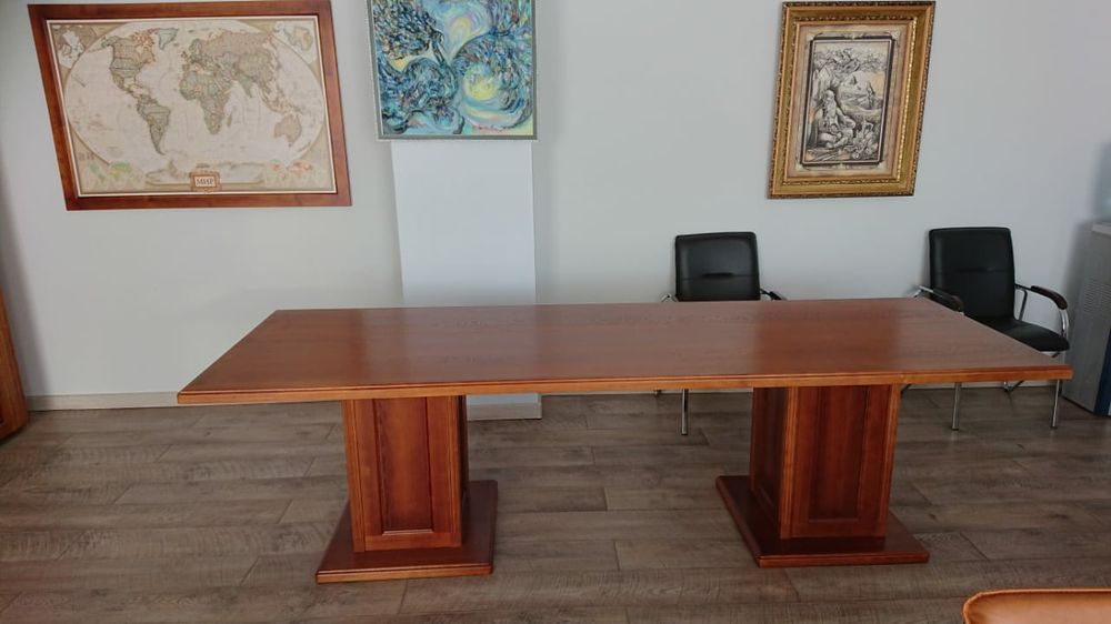 Мебель для руководителя, кабинеты из дерева