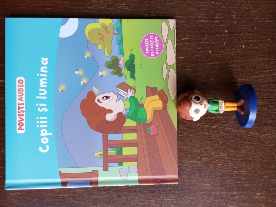 Cărți cu povesti audio și figurine