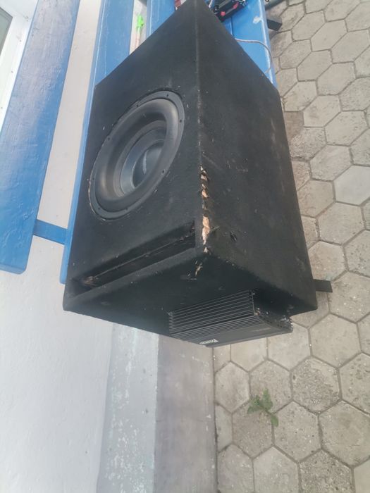 Продам Самбуфер в машину