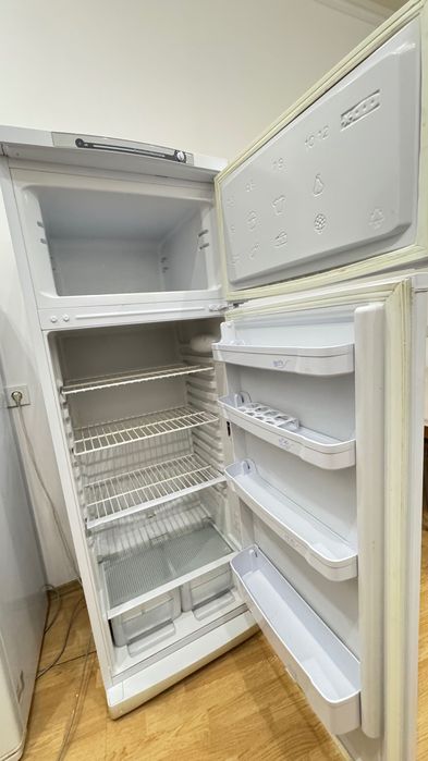 Холодильники 2 штуки