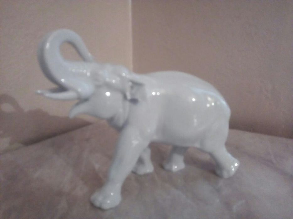 Продам статуэтки